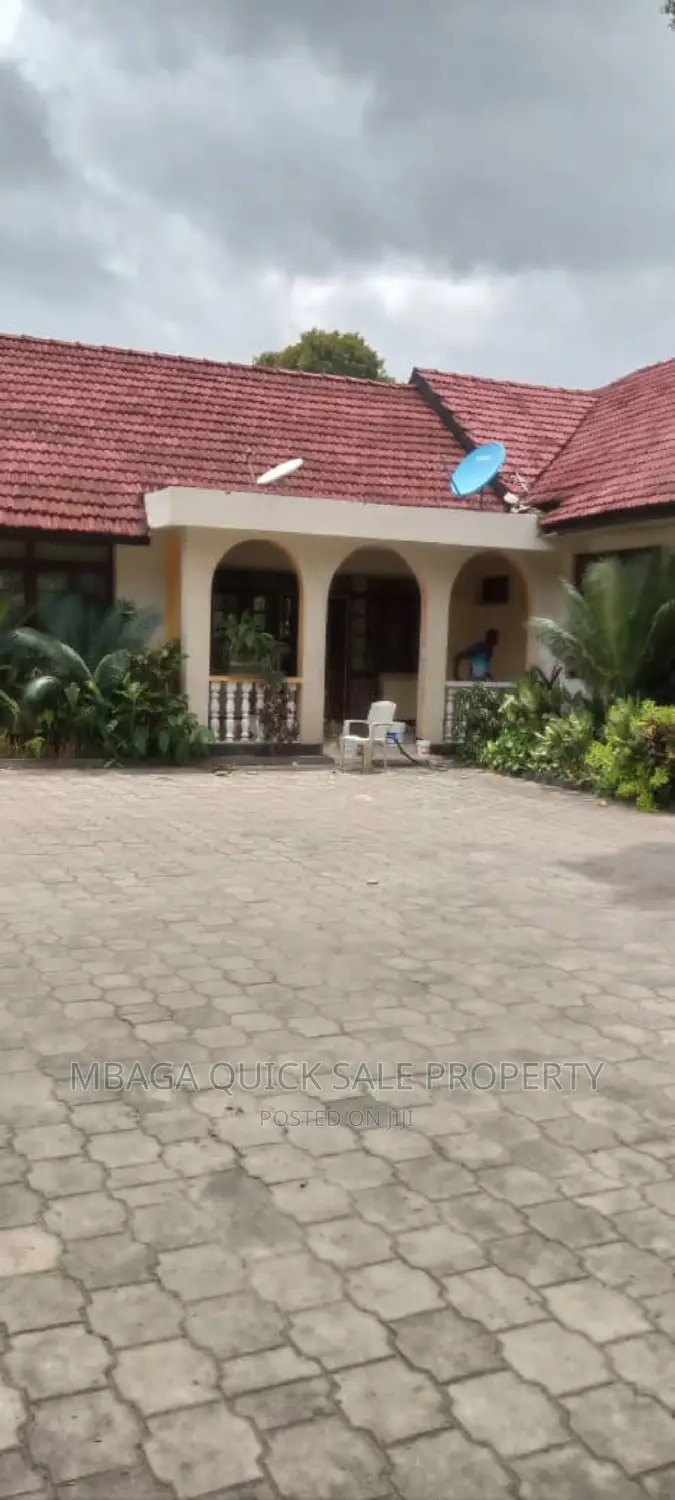 5bdrm House in Ada Estate for rent in Ada Estate