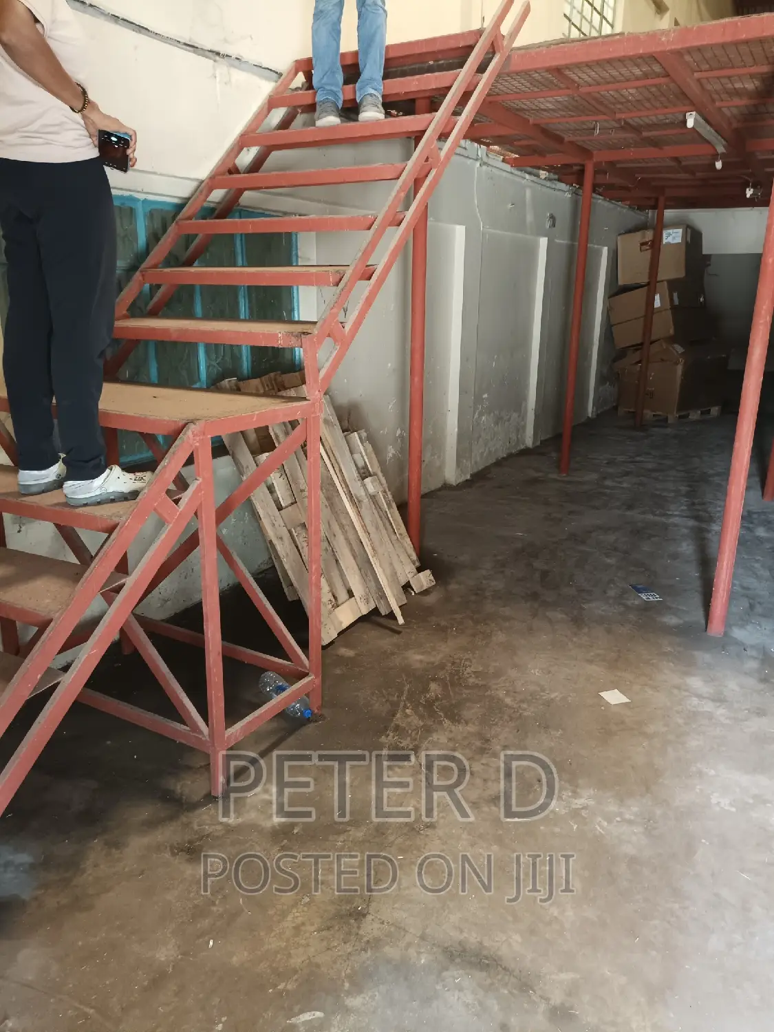Store Kubwa Ya Kuhifadhia Mizigo in Kipawa