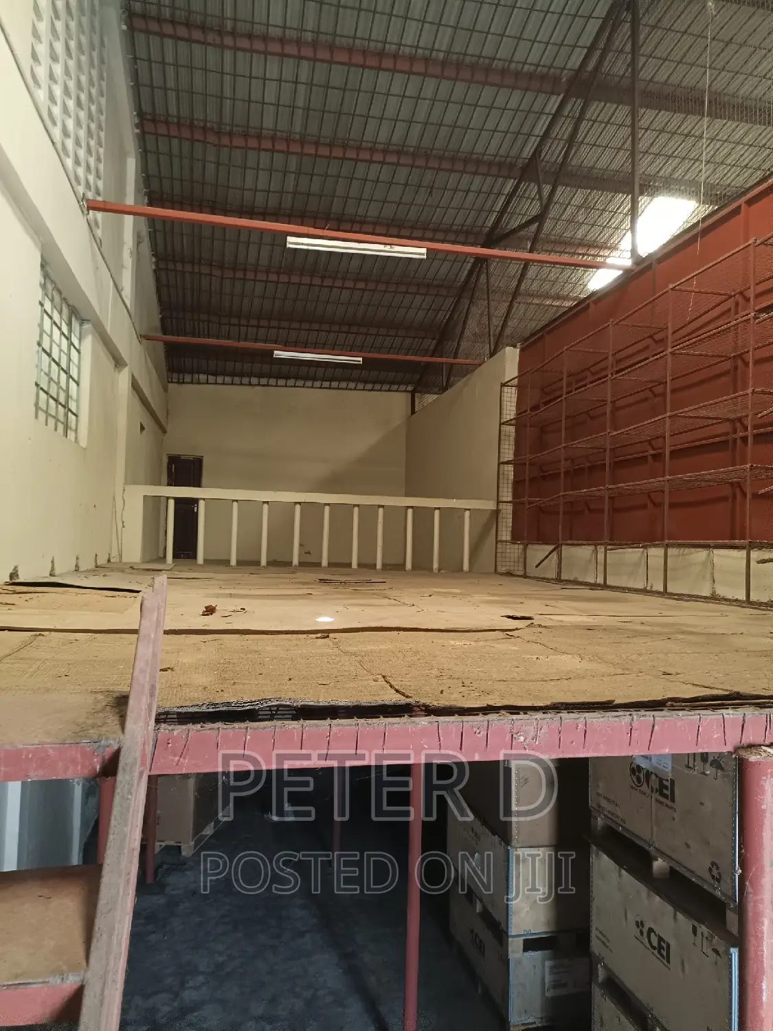 Store Kubwa Ya Kuhifadhia Mizigo in Kipawa
