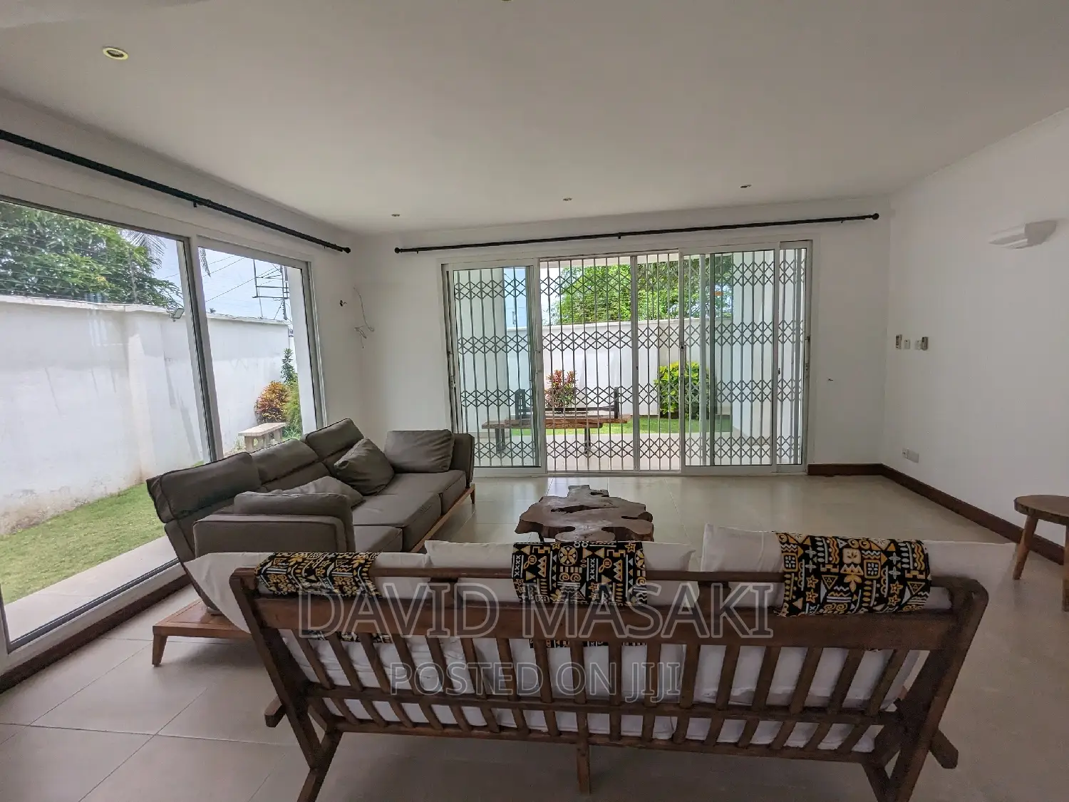 Furnished 4bdrm Villa in Masaki for rent in Masaki