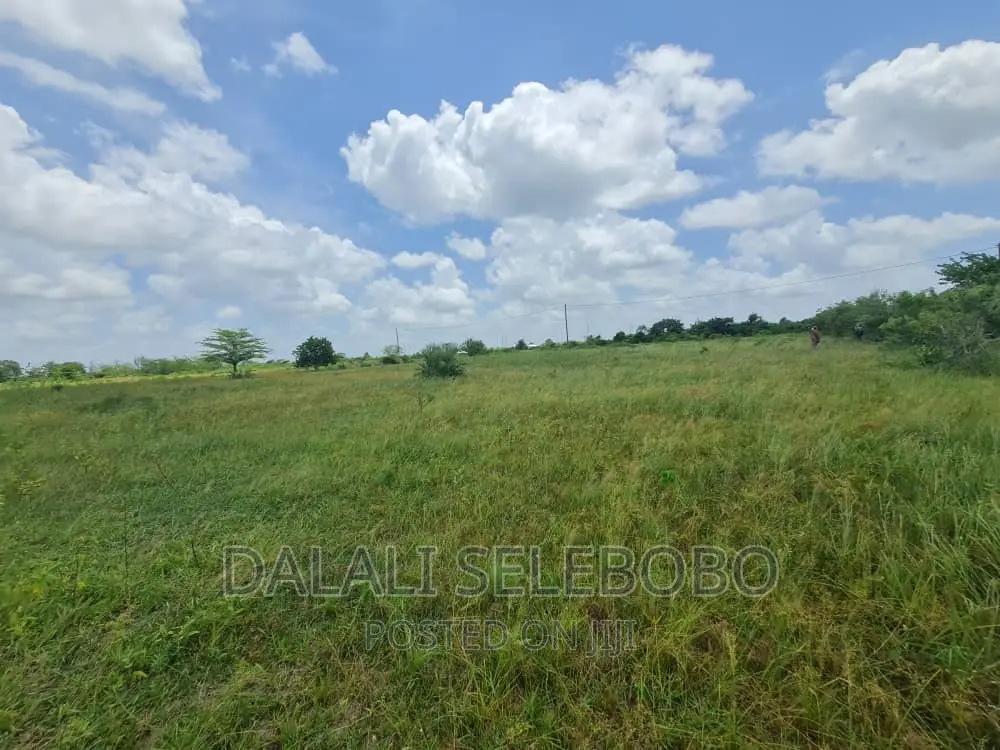 Plot 4 Petro Station at Chalinze in Chalinze