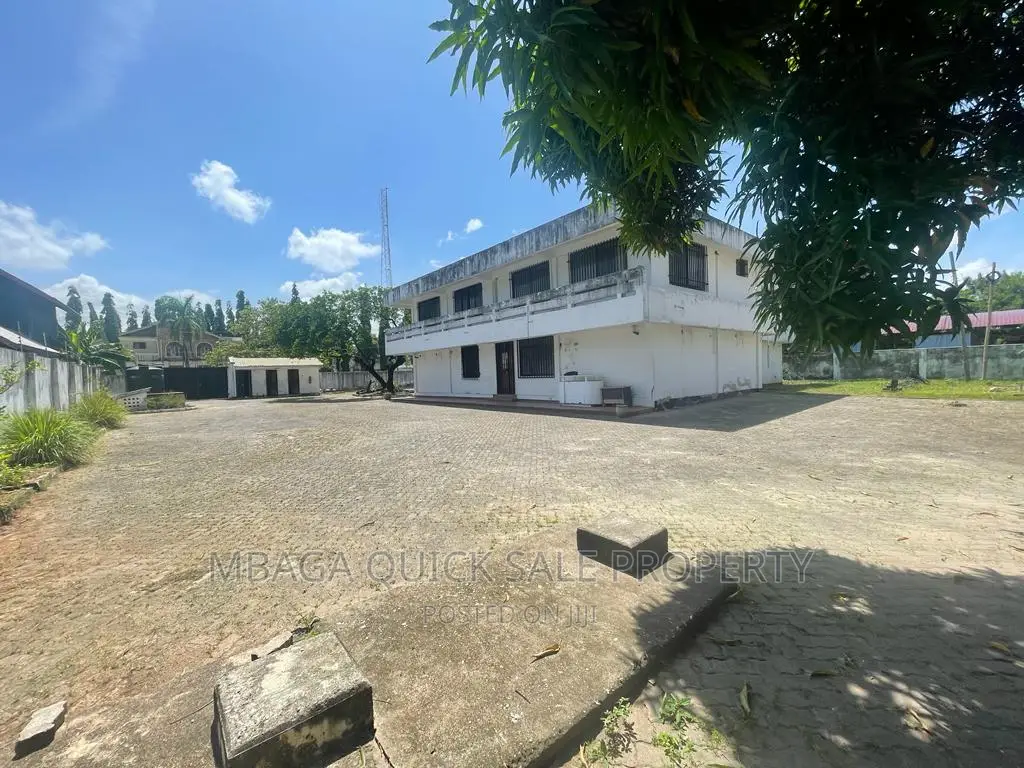 7bdrm House in Mikocheni for rent in Mikocheni