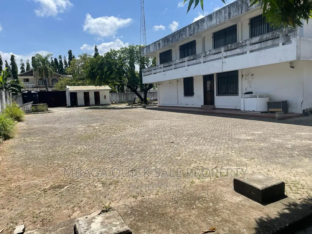 7bdrm House in Mikocheni for rent in Mikocheni