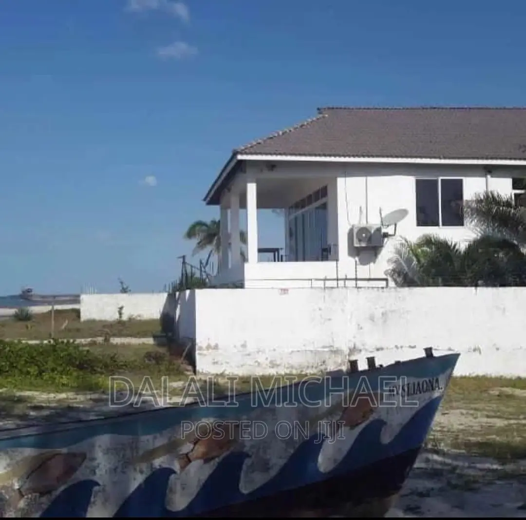 5bdrm House in Bahari Beach, Kunduchi for sale in Kunduchi