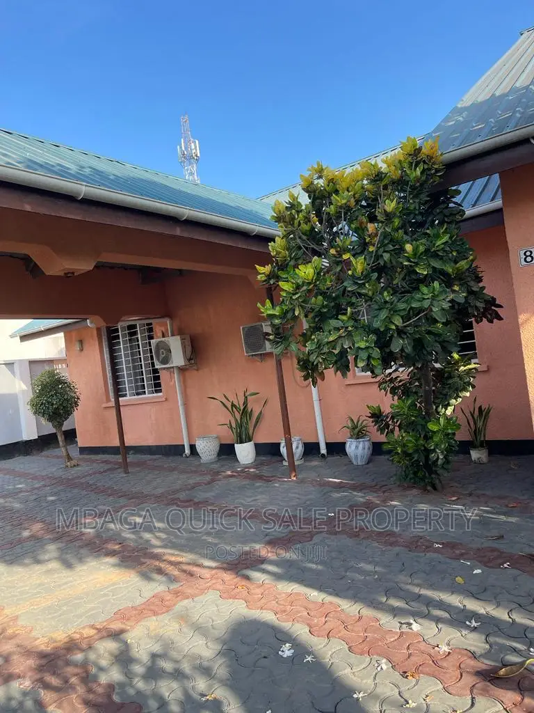 3bdrm House in Mikocheni for rent in Mikocheni