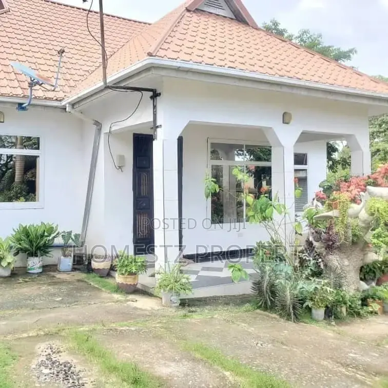 3bdrm House in Mbezi Mwisho, Kinondoni for sale in Kinondoni