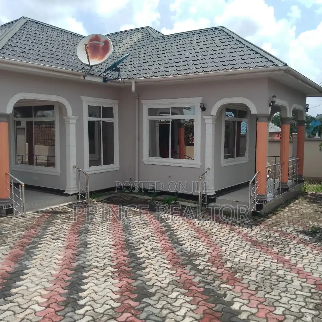 3bdrm House in Mbezi Msakuzi, Kinondoni for sale in Kinondoni