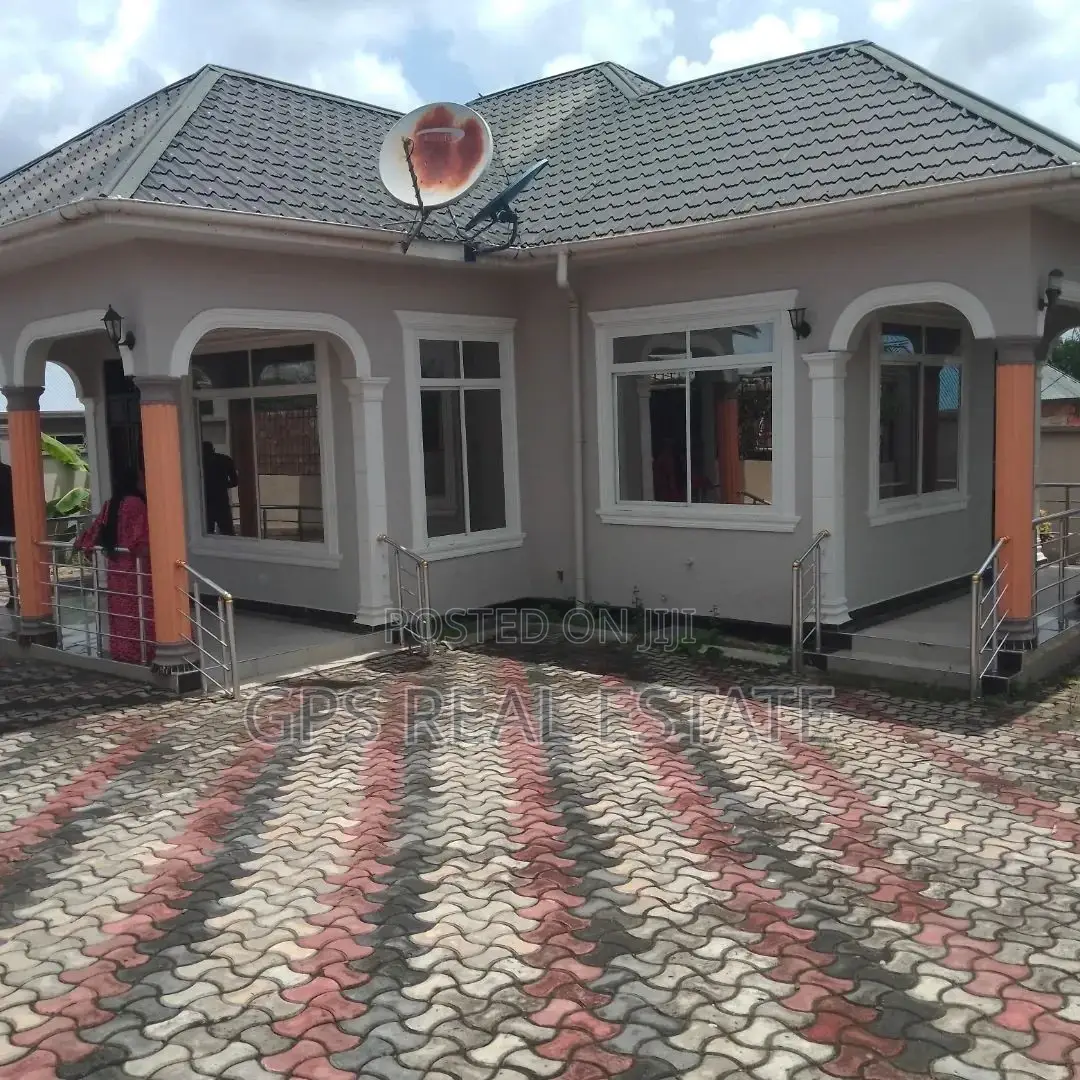 3bdrm House in Mbezi Msakuzi, Kinondoni for sale in Kinondoni