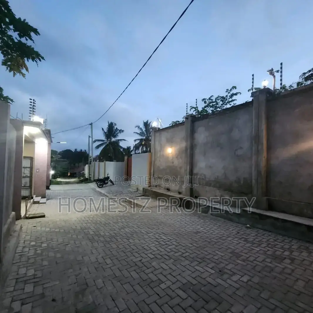 3bdrm House in Goba Center, Kinondoni for sale in Kinondoni