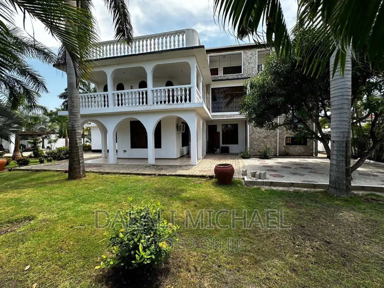 Furnished 6bdrm Bungalow in Baharibeach, Kunduchi for rent in Kunduchi