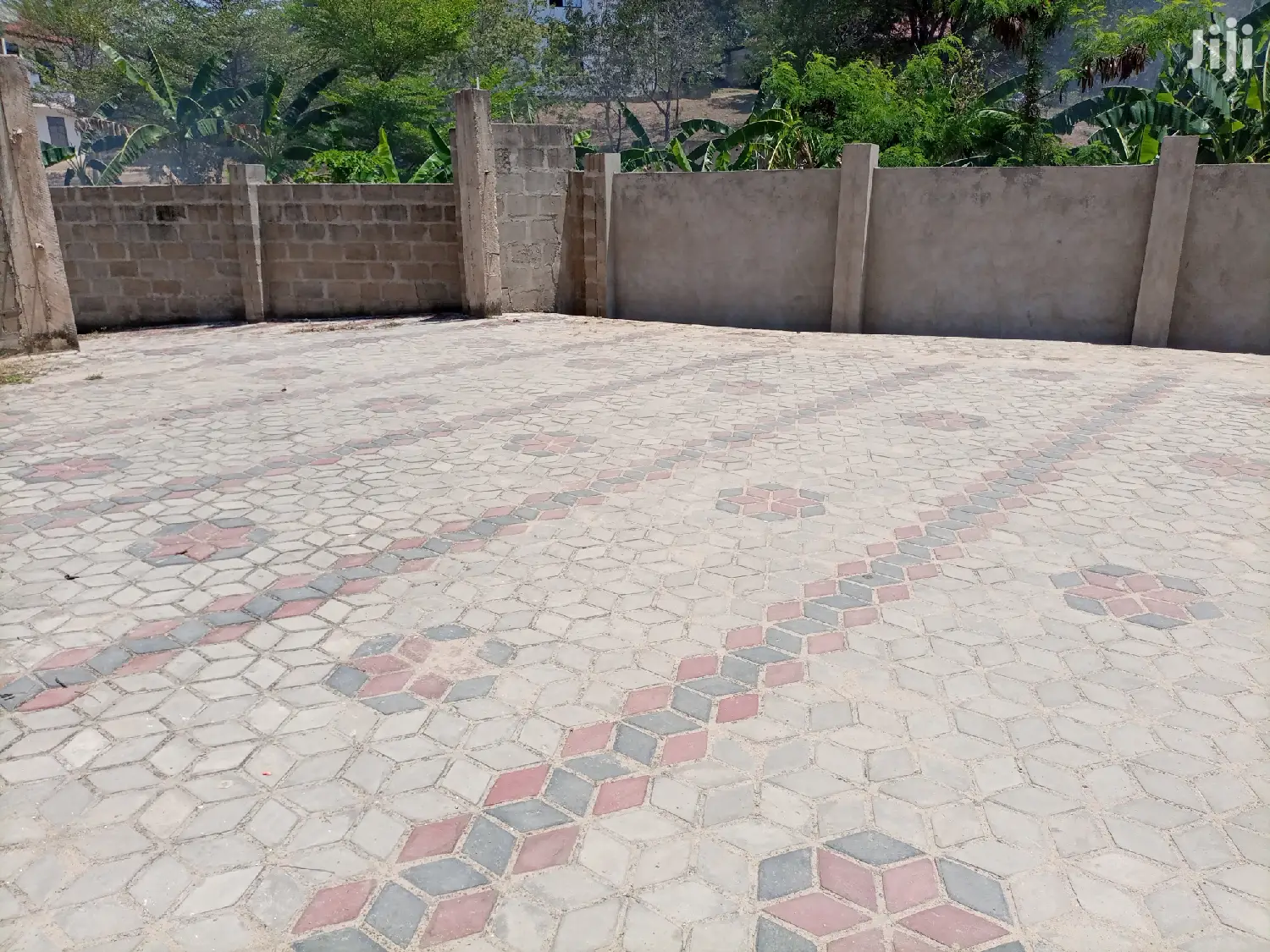 3bdrm Shared Apartment in Kinondoni for Rent in Kinondoni