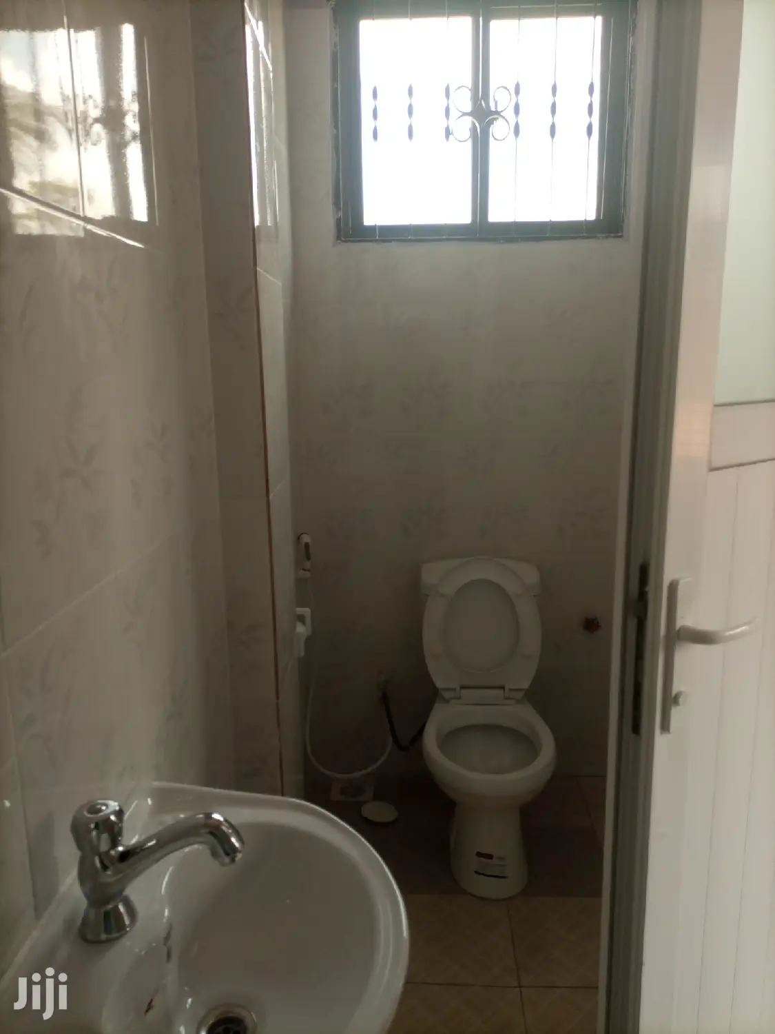 2 Bedrooms Apartment For Rent in Kinondoni