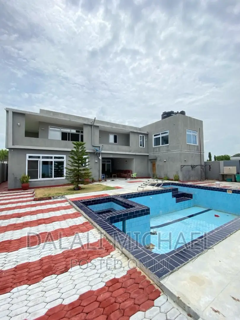7bdrm House in Mbweni for sale in Mbweni