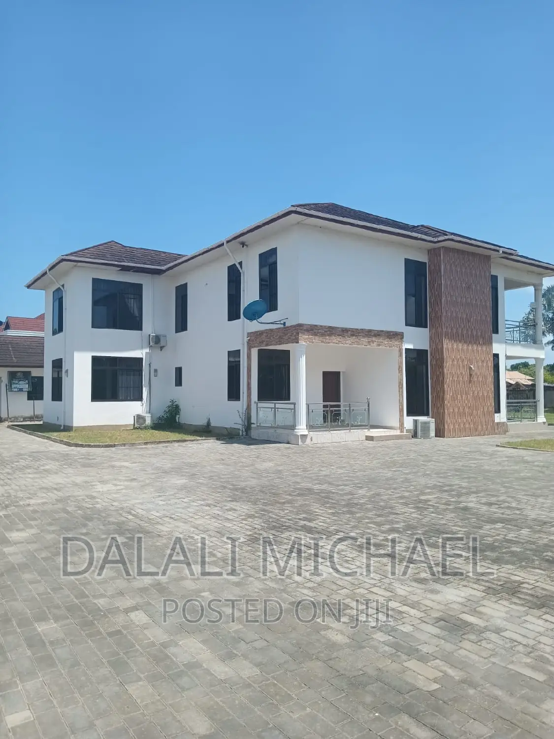 5bdrm Bungalow in Bahari Beach, Kunduchi for sale in Kunduchi