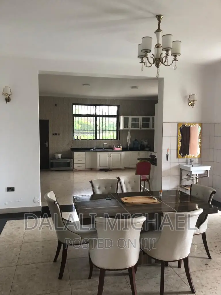 5bdrm Bungalow in Bahari Beach, Kunduchi for sale in Kunduchi