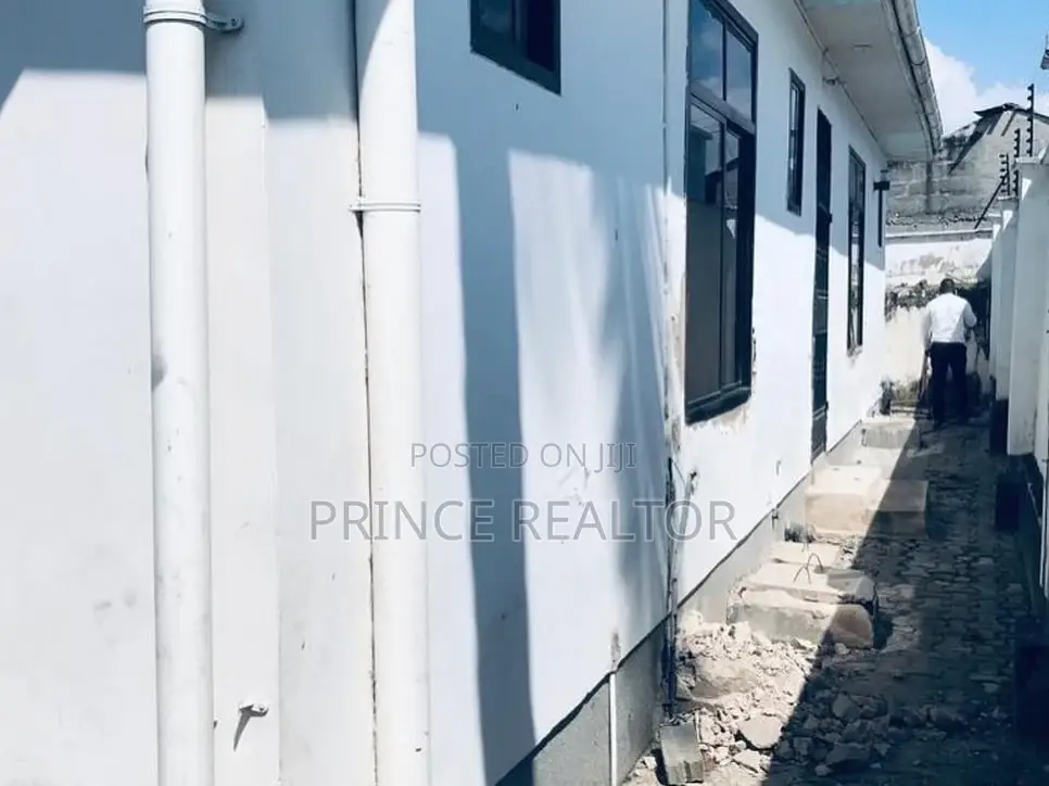 3bdrm House in Kinyerezi, Kinondoni for sale in Kinondoni
