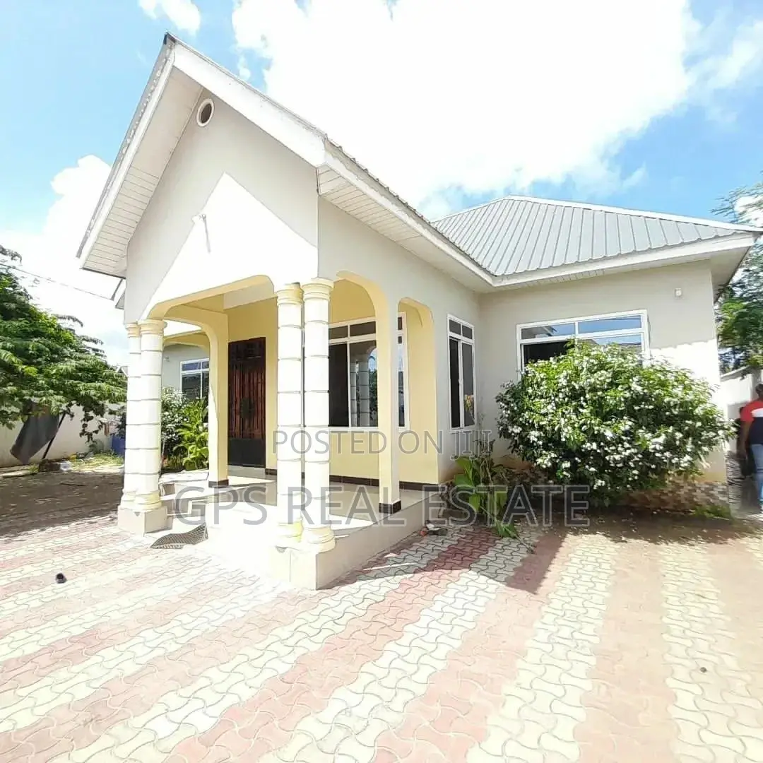 3bdrm House in Kibugumo Kigamboni for sale in Kigamboni