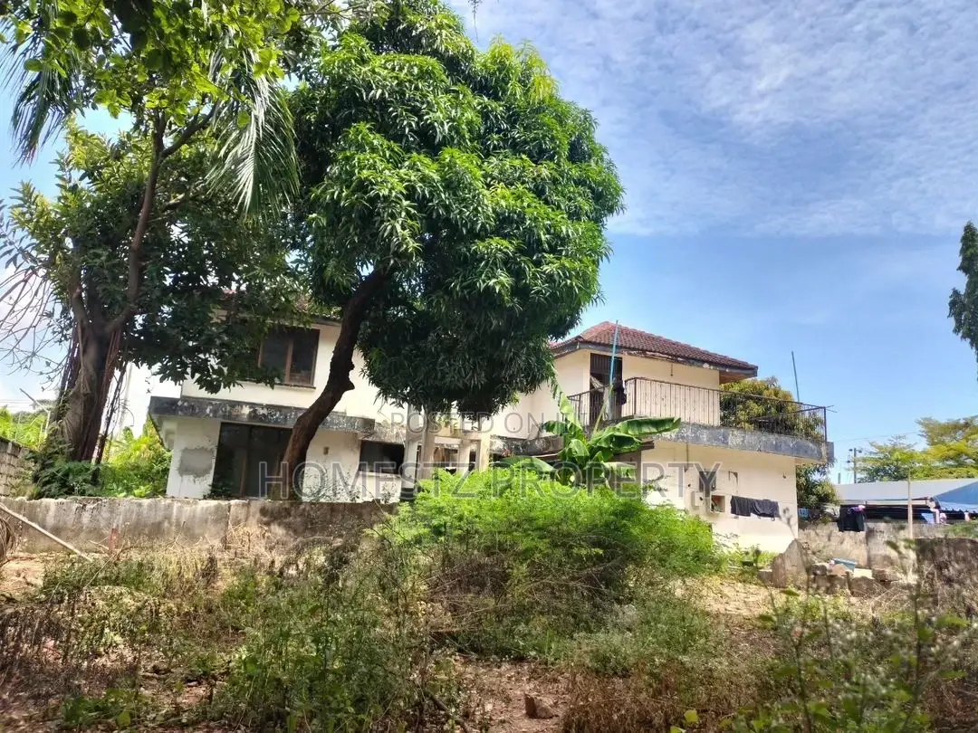 8bdrm House in Mikocheni B, Kinondoni for sale in Kinondoni