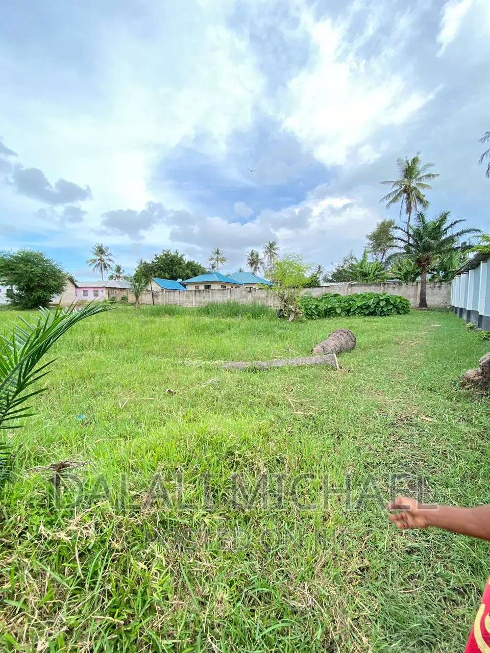 Kiwanja Kinauzwa Salasala #. in Mbezi Beach