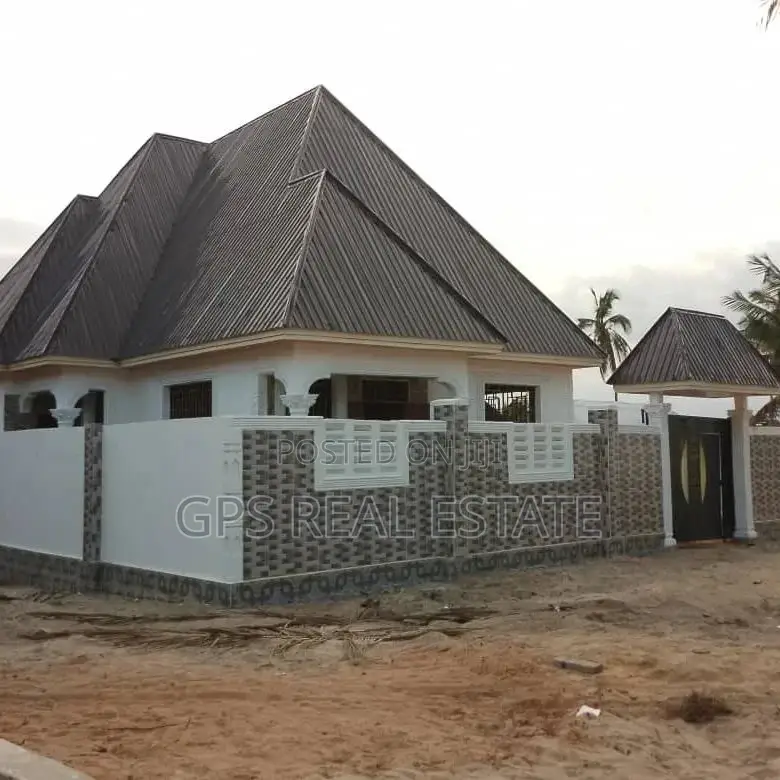 4bdrm House in Kisemvule, Ilala for sale in Ilala