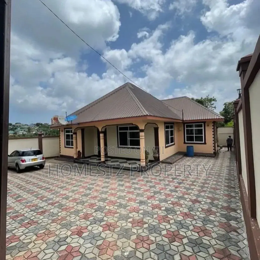 3bdrm House in Goba Kinzudi, Kinondoni for sale in Kinondoni