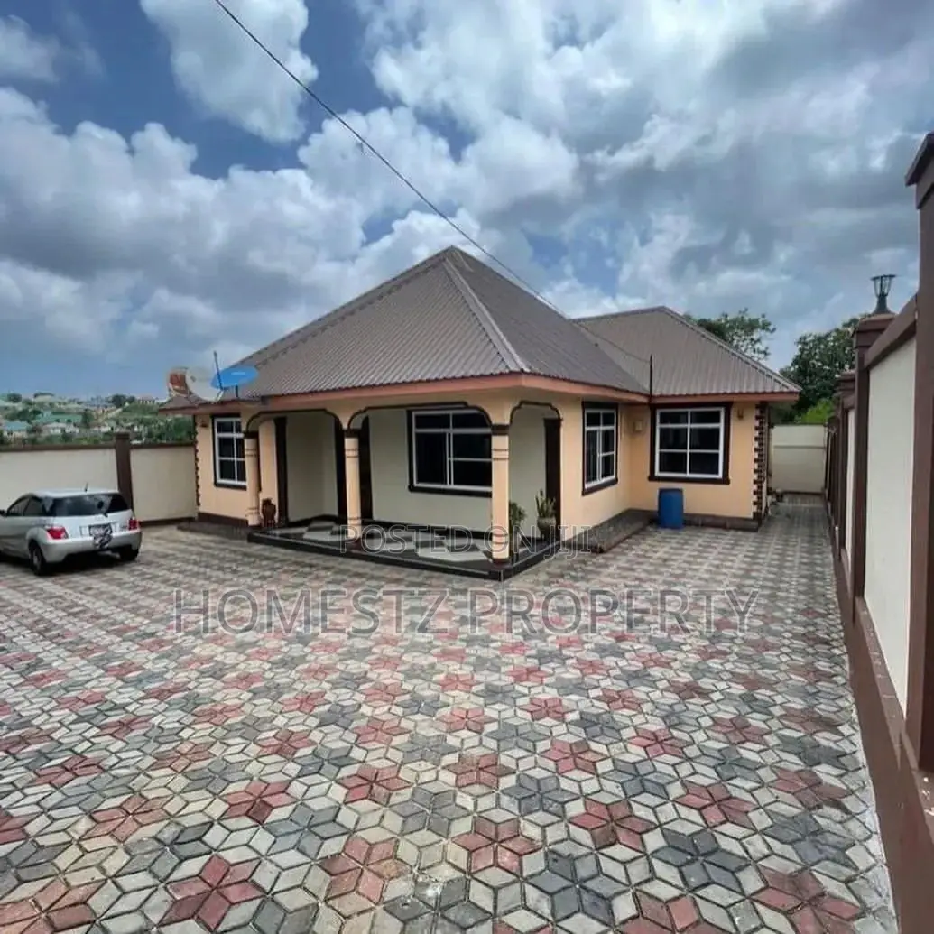 3bdrm House in Goba Kinzudi, Kinondoni for sale in Kinondoni