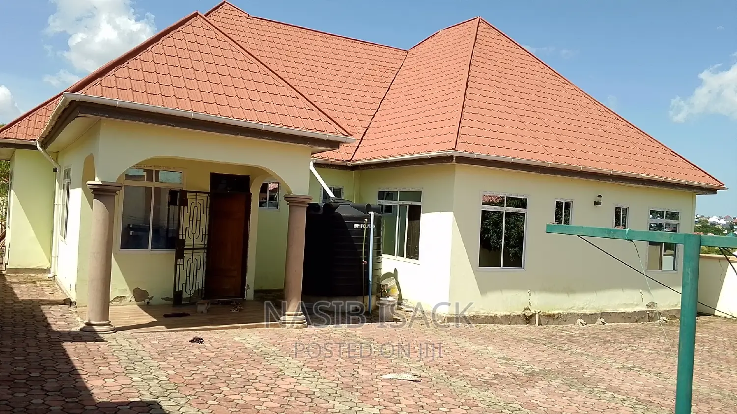 Furnished 3bdrm House in Mwanza Street, Nyamongoro for sale in Nyamongoro