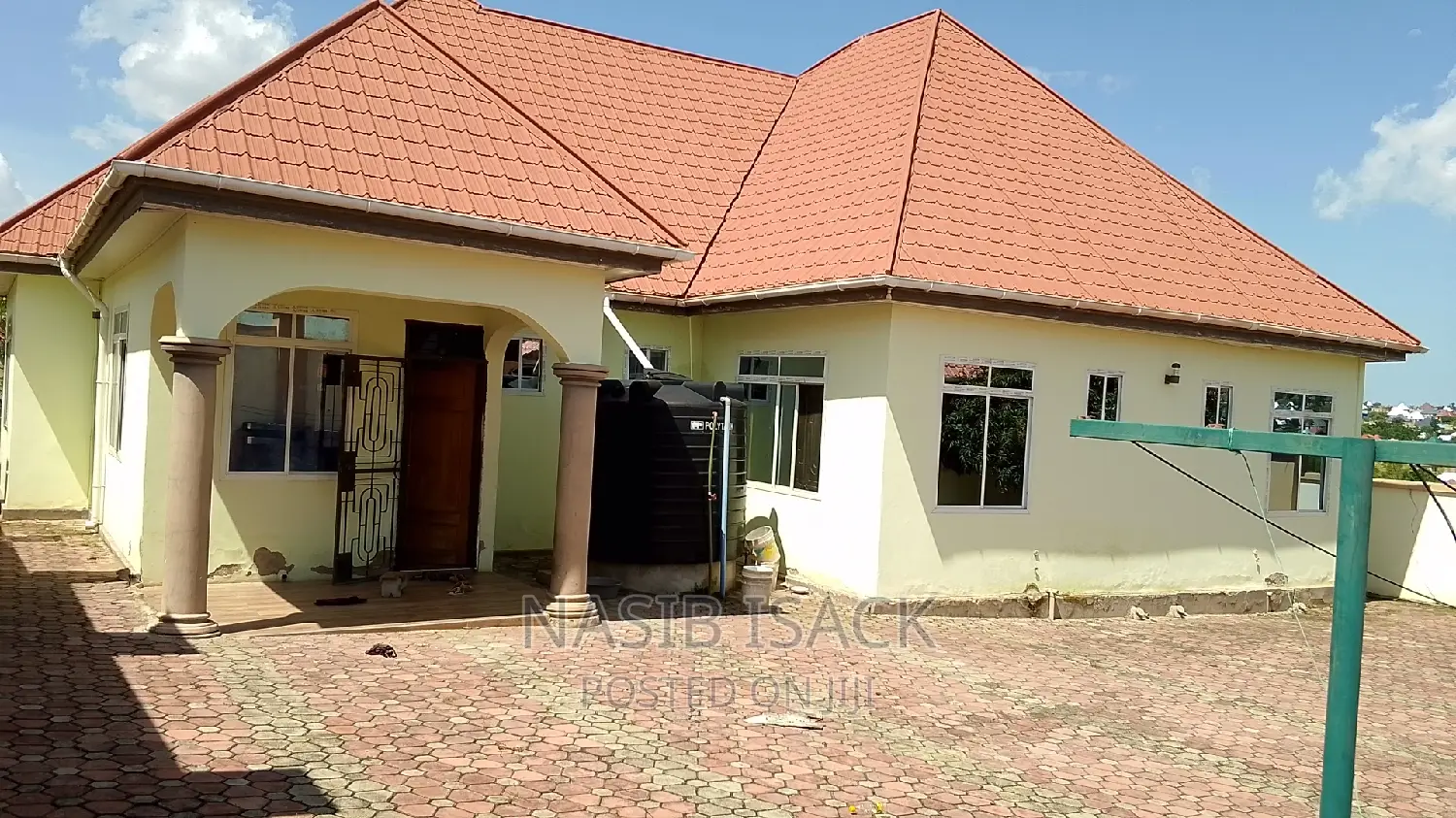 Furnished 3bdrm House in Mwanza Street, Nyamongoro for sale in Nyamongoro