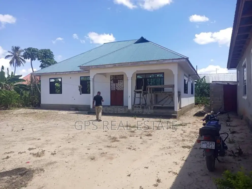 3bdrm House in Vikindu, Temeke for sale in Temeke