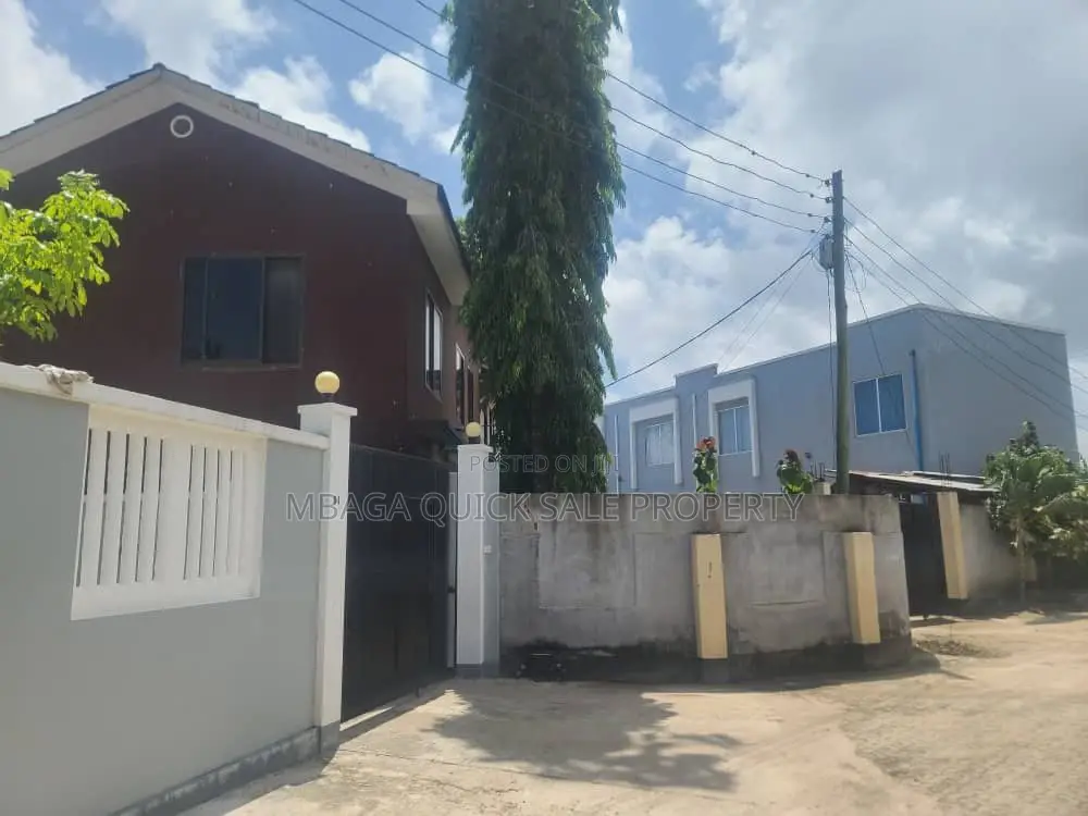 4bdrm House in Mbez Beach for sale in Mbezi Beach
