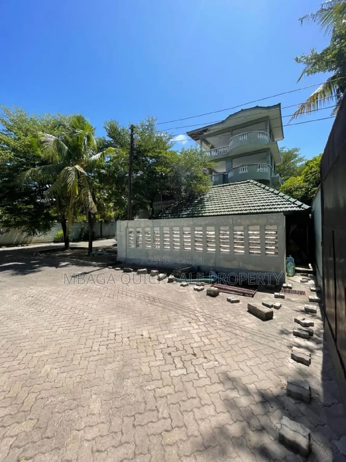 5bdrm House in Msasani for sale in Msasani