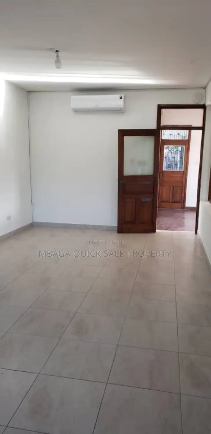 10bdrm House in Masaki for rent in Masaki