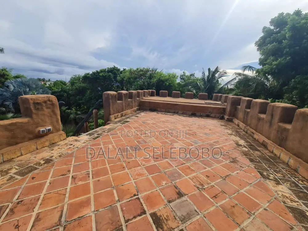 4bdrm Bungalow in Mbez Beach Kidimbwi for sale in Mbezi Beach