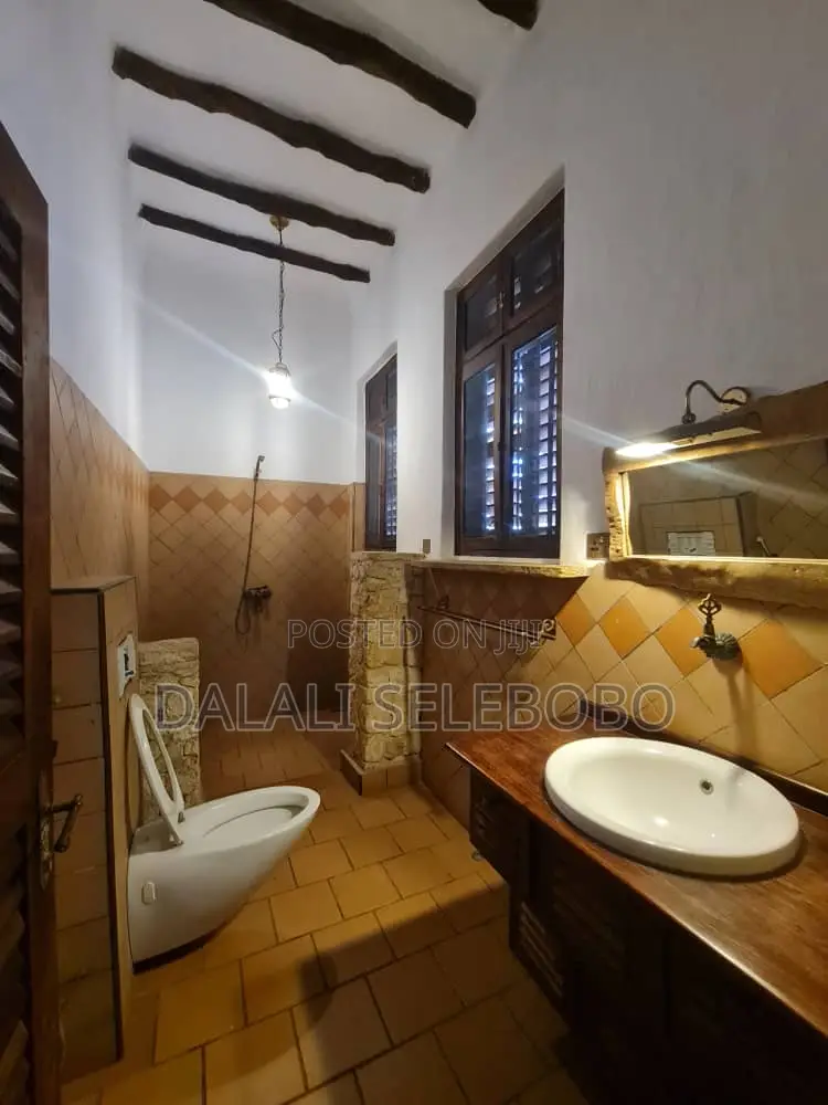 4bdrm Bungalow in Mbez Beach Kidimbwi for sale in Mbezi Beach