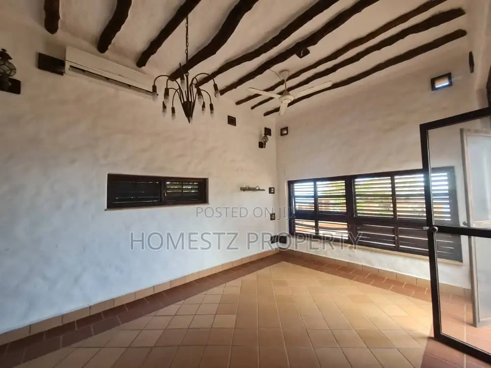 3bdrm House in Mbezi Beach Kidimbwi, Kinondoni for sale in Kinondoni