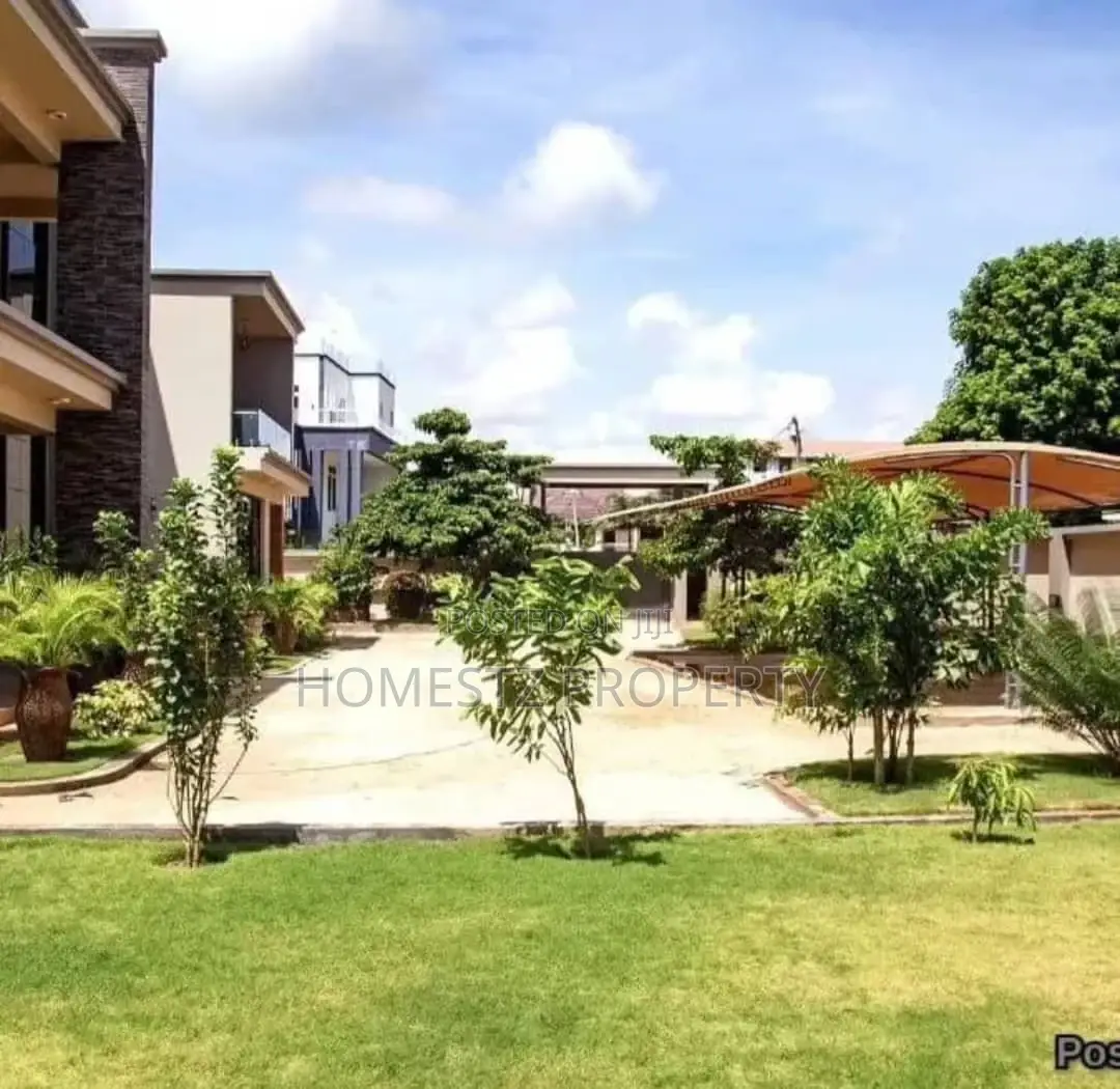 5bdrm House in Kunduchi Beach, Kinondoni for sale in Kinondoni