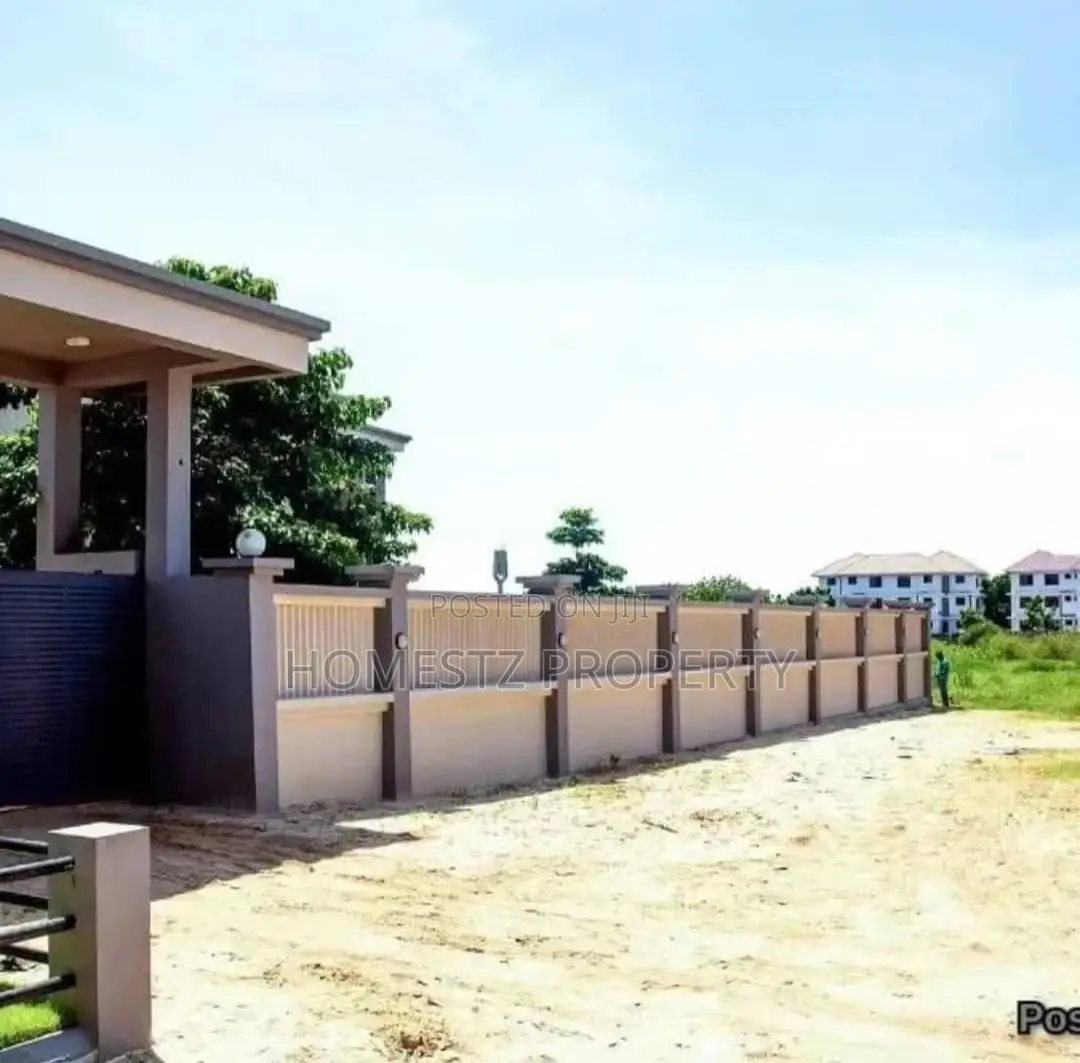5bdrm House in Kunduchi Beach, Kinondoni for sale in Kinondoni