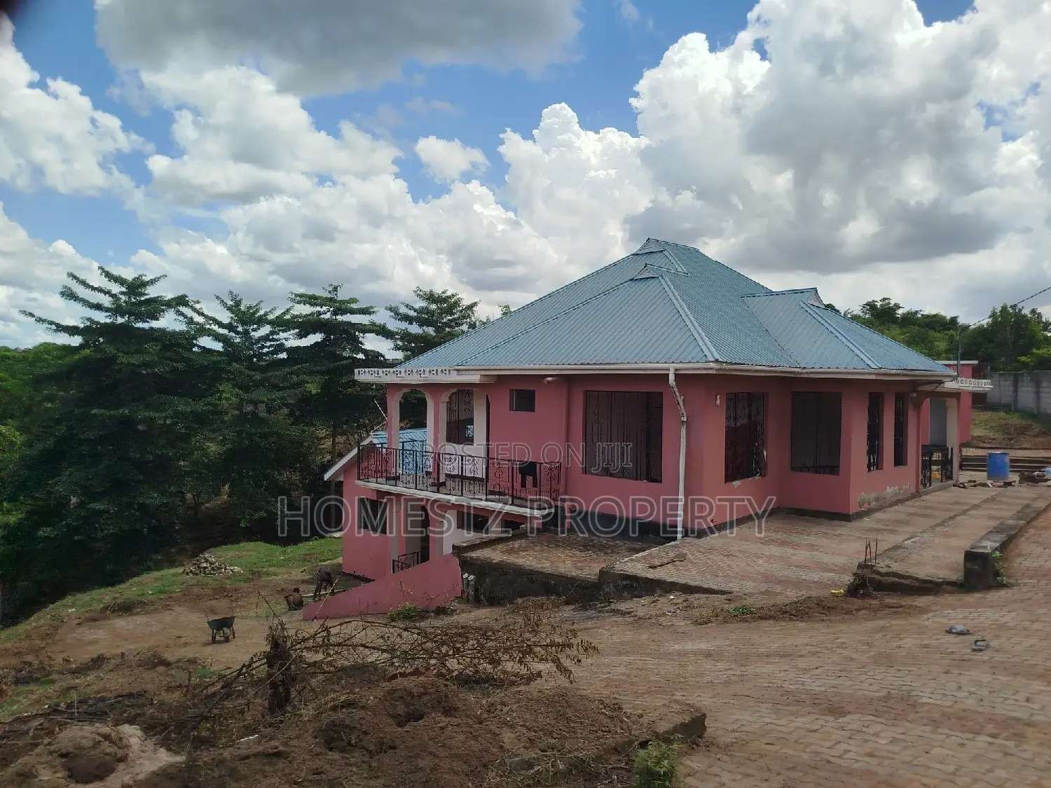4bdrm House in Kinyerez Kibaga, Kinondoni for sale in Kinondoni