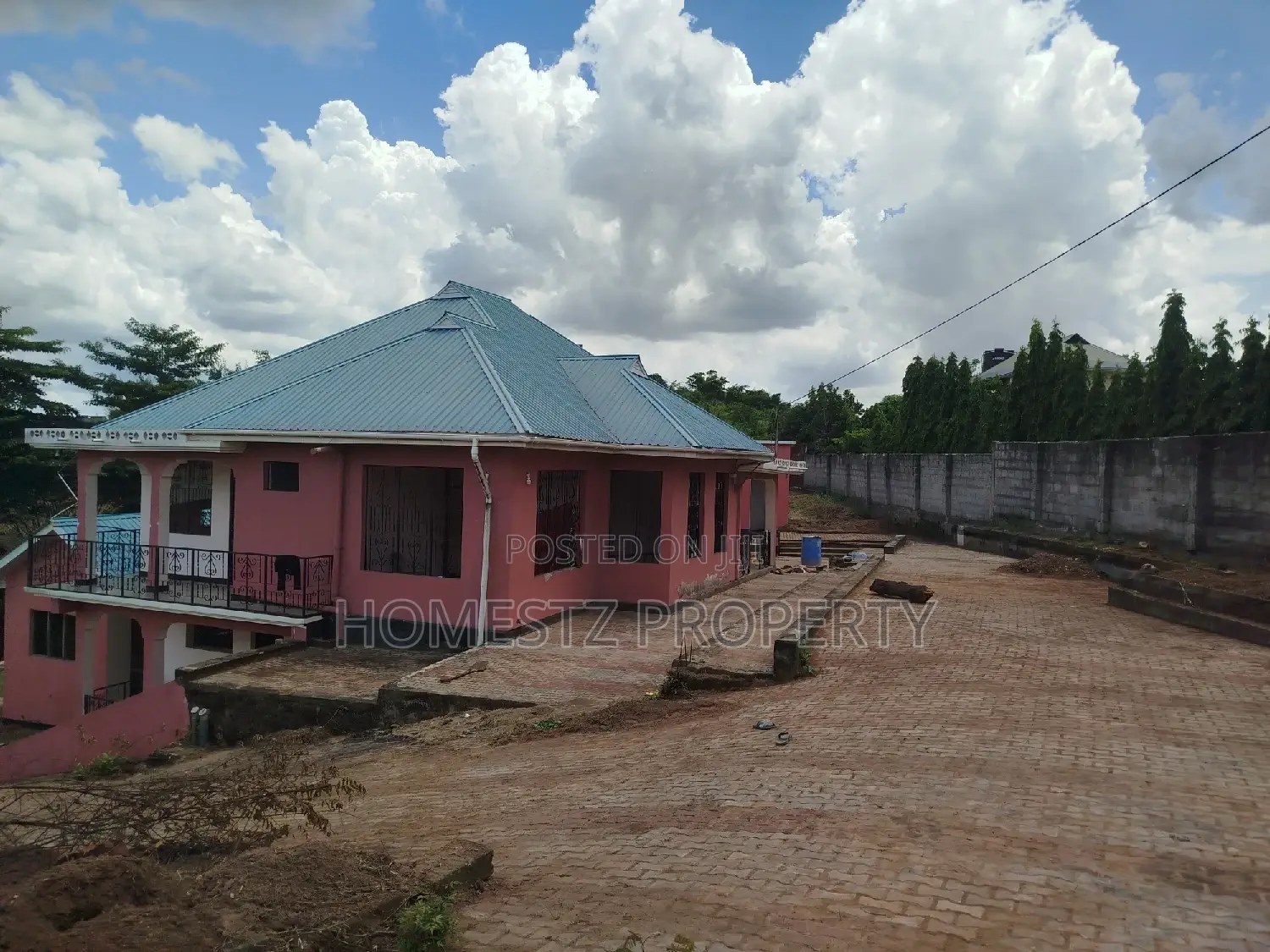4bdrm House in Kinyerez Kibaga, Kinondoni for sale in Kinondoni