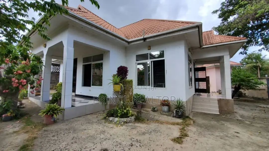 3bdrm House in Mbezi Msakuzi, Kinondoni for sale in Kinondoni