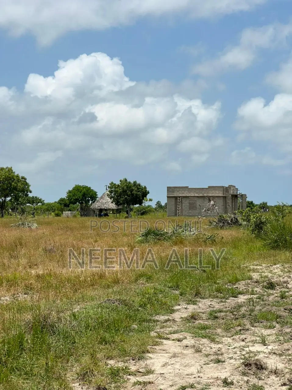 Viwanja Vya Buyuni Karibu Na Barabara Kuu in Kigamboni