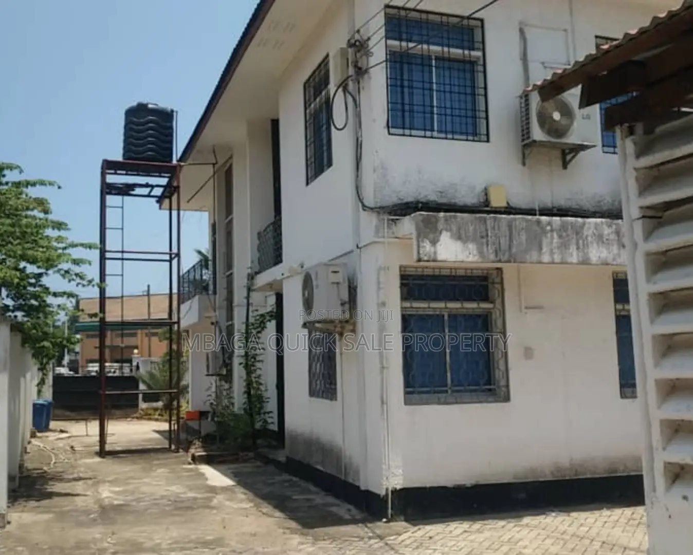 12bdrm House in Mikocheni for rent in Mikocheni