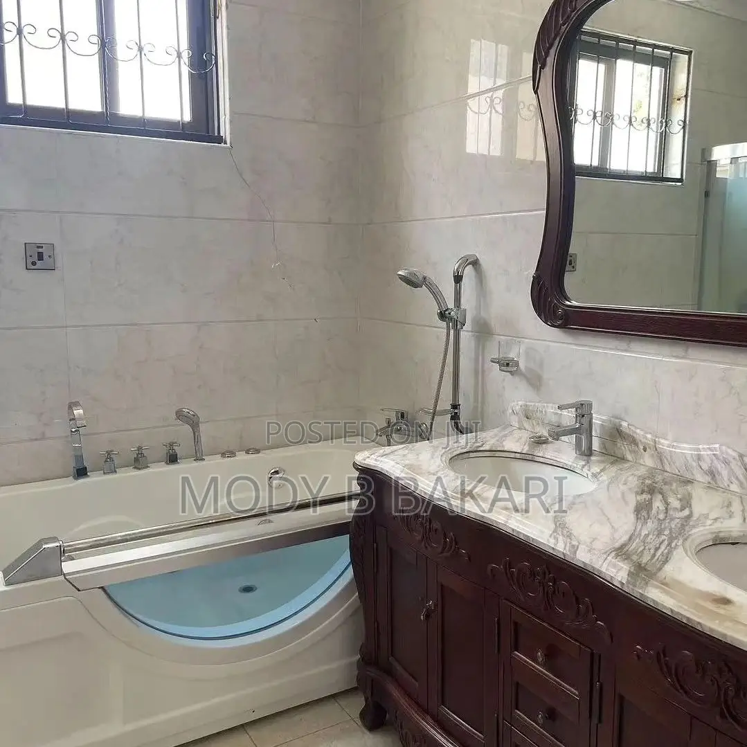 Furnished 4bdrm Villa in Masaki for rent in Masaki