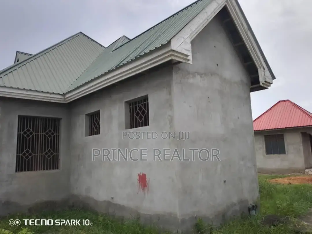 5bdrm House in Msongola, Ilala for sale in Ilala