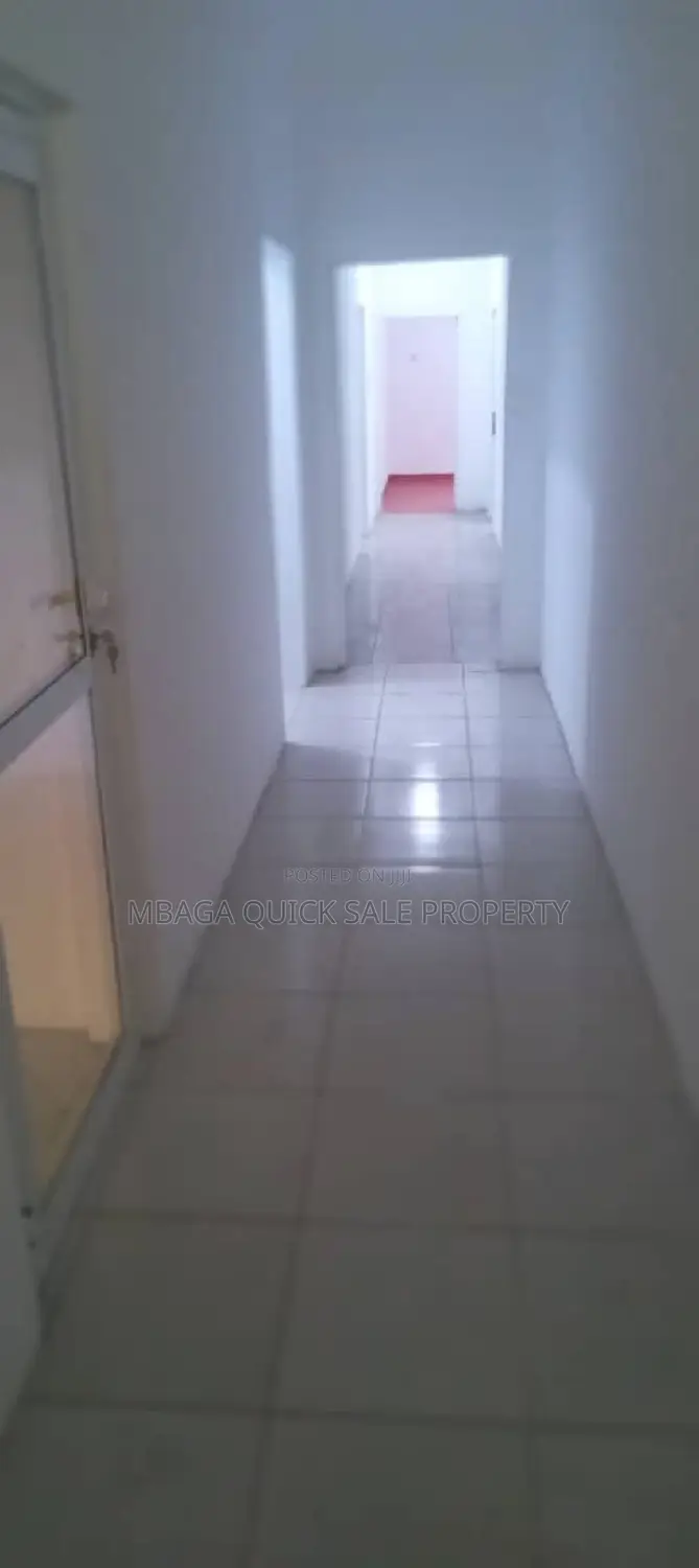 5bdrm House in Block 41, Kinondoni for rent in Kinondoni