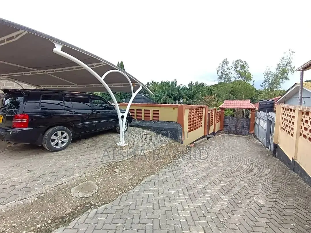 4bdrm House in Mbezi for rent in Mbezi