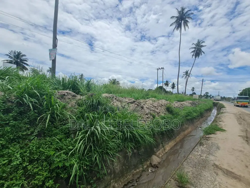 Hecta 2 at Mkulanga Njia Ya Kilwa Road in Vikindu