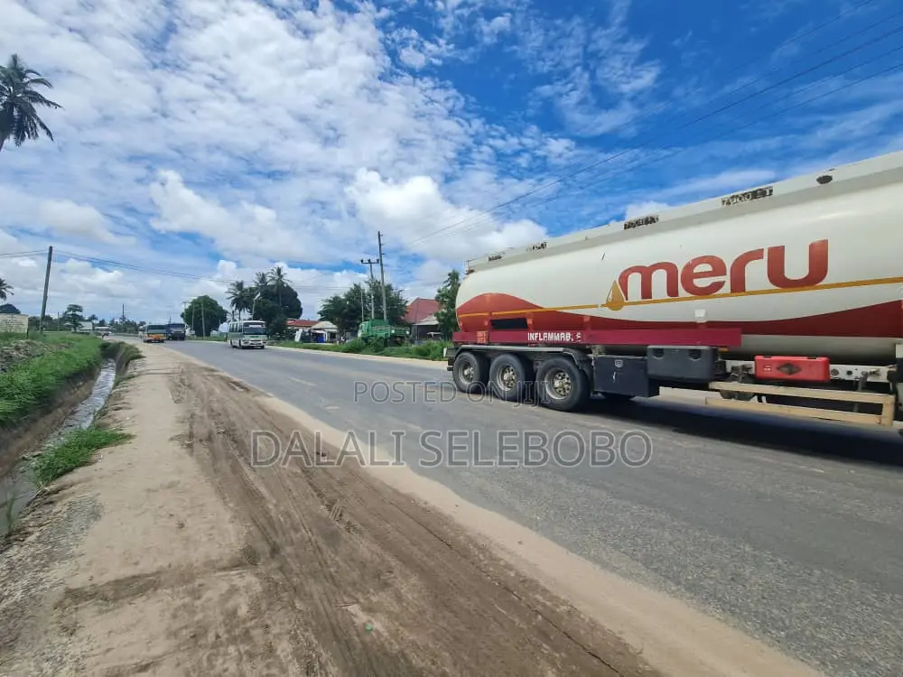 Hecta 2 at Mkulanga Njia Ya Kilwa Road in Vikindu
