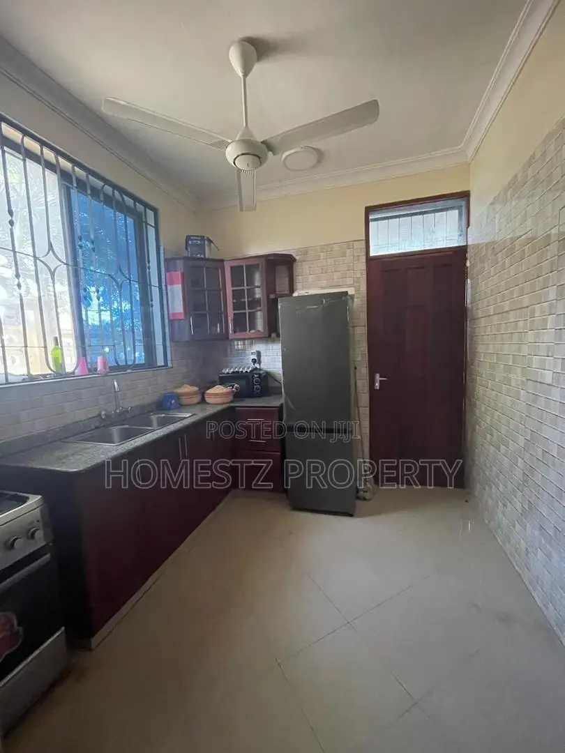 4bdrm House in Bahari Beach, Kinondoni for sale in Kinondoni