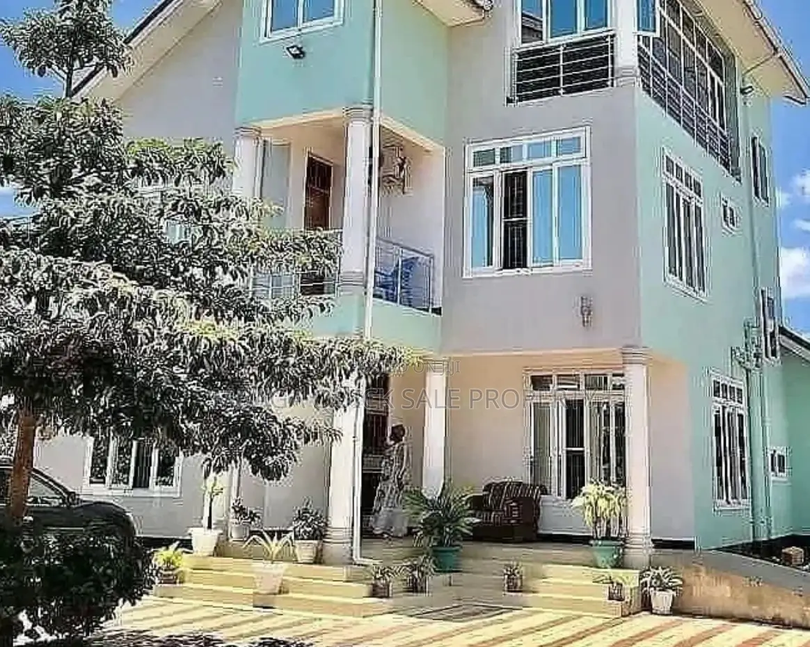 5bdrm House in Bunju Moga for rent in Bunju